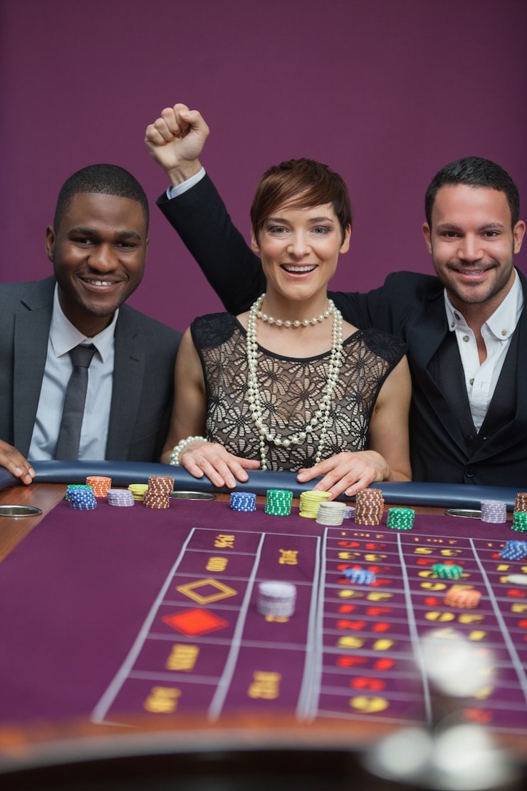 Phoenix Rises live casino interface on mobile